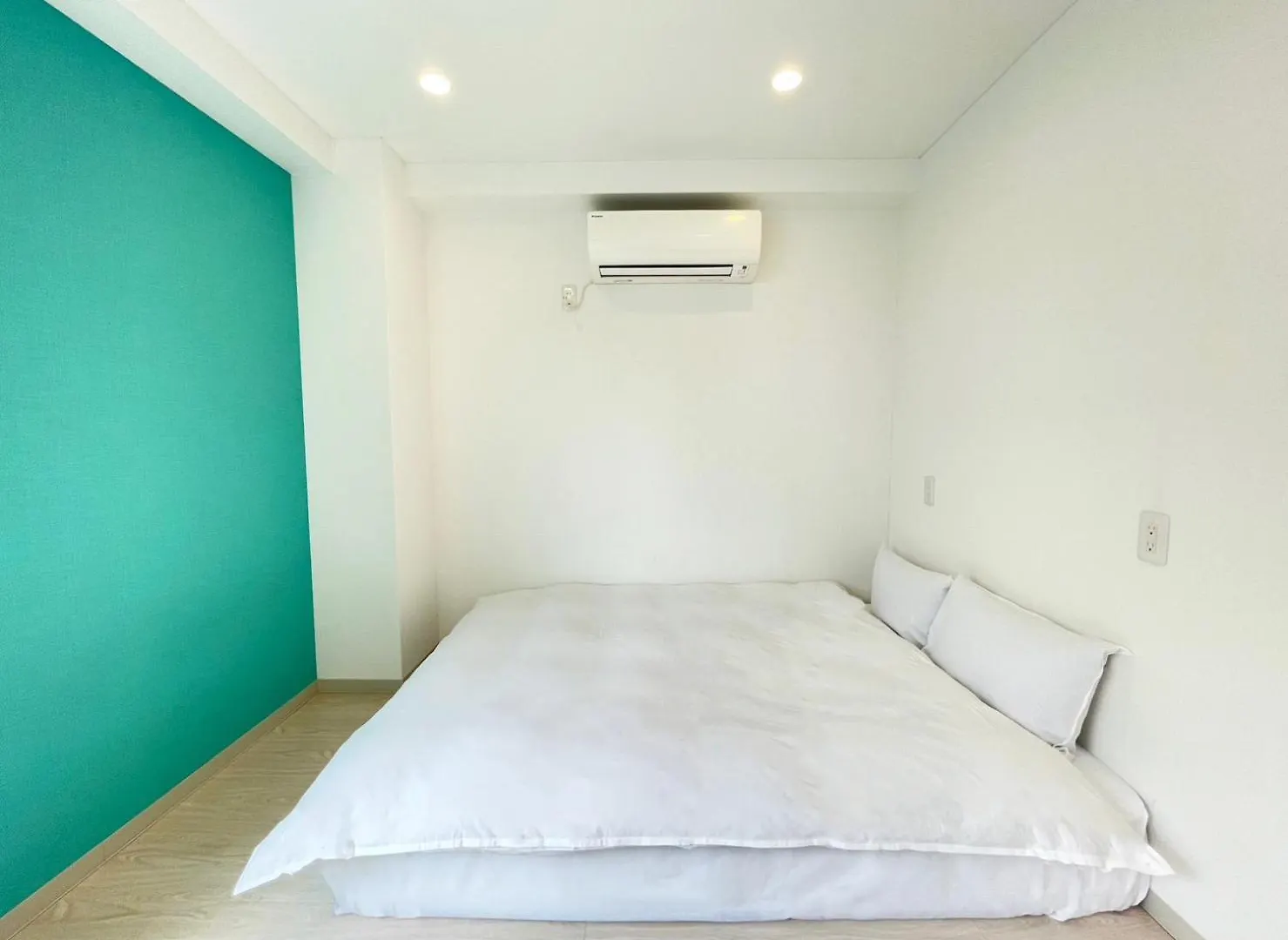 Crewso Villa Osaka
