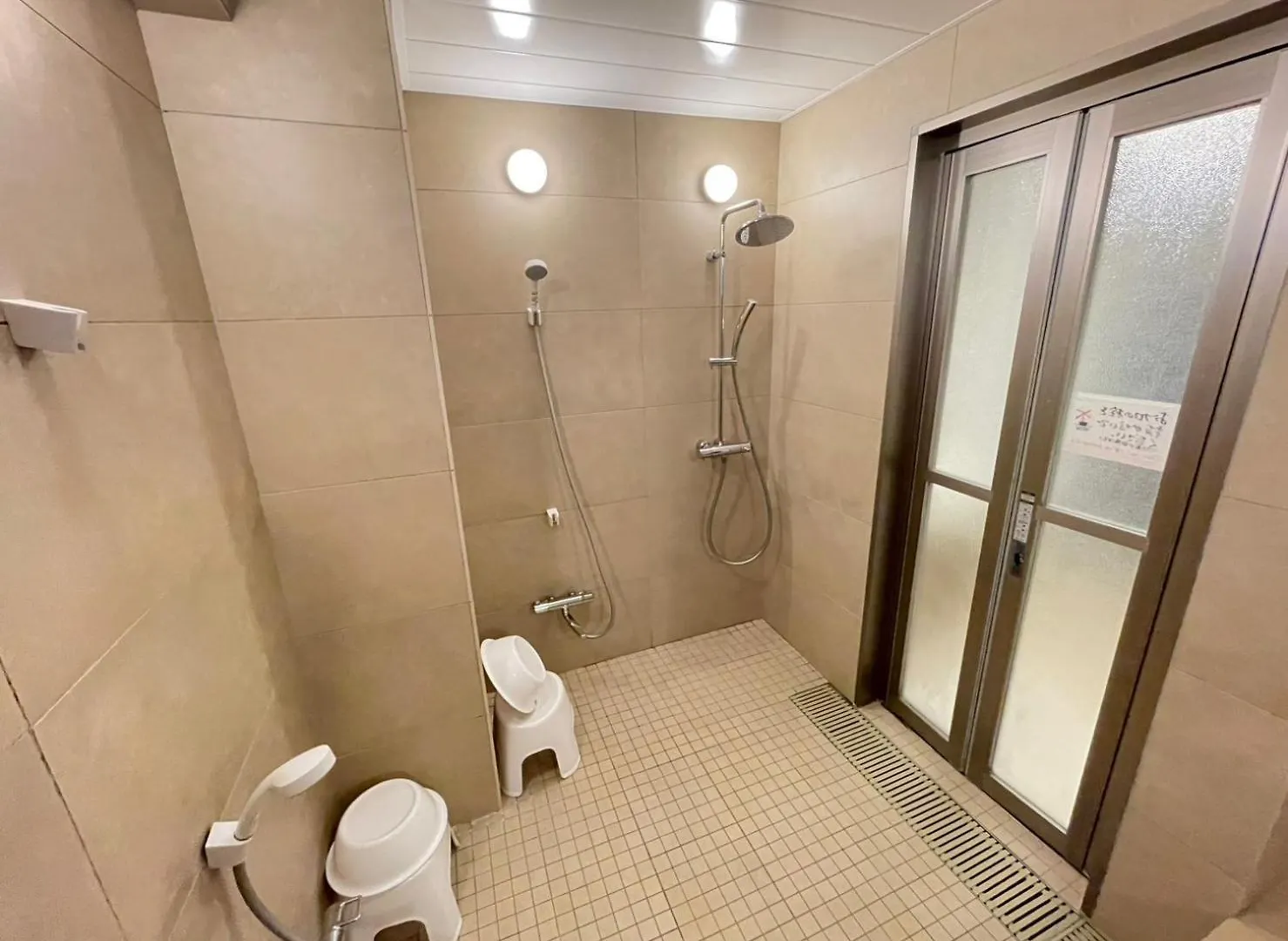 Crewso Villa Osaka 0*,  Japan
